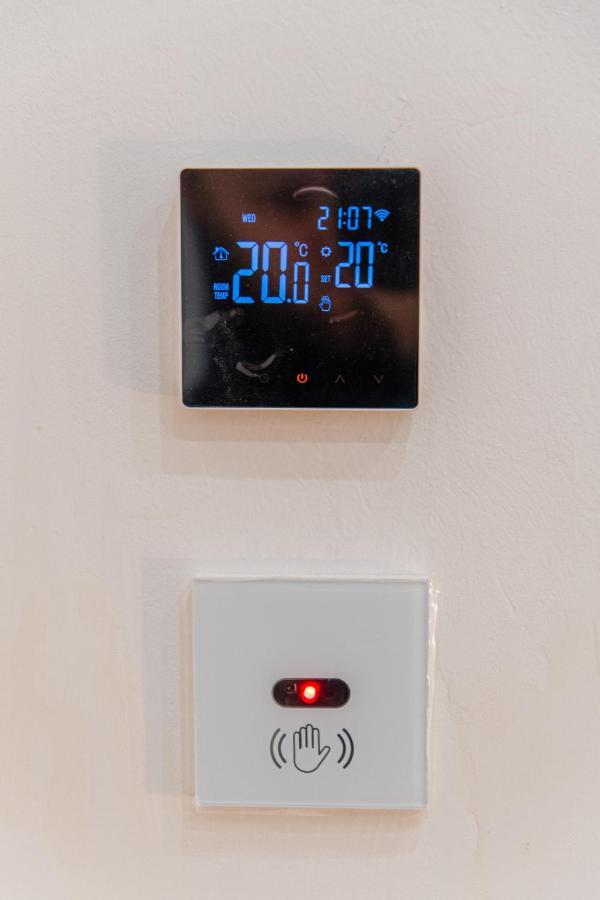 Apartment Flexible Selfcheckins 61 & 62 - - New - Center *